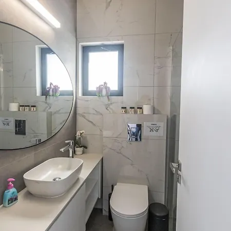 Aqua Pearl Aq18 Mit Poolheizung By Interhome * بروتاراس