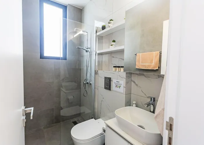 Aqua Pearl Aq18 Mit Poolheizung By Interhome Casa de Férias Protaras