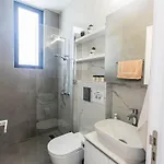 Aqua Pearl Aq18 Mit Poolheizung By Interhome Casa vacanze Protaras