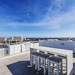 Aqua Pearl Aq18 Mit Poolheizung By Interhome *