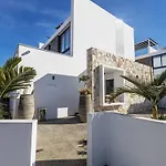 Aqua Pearl Aq18 Mit Poolheizung By Interhome