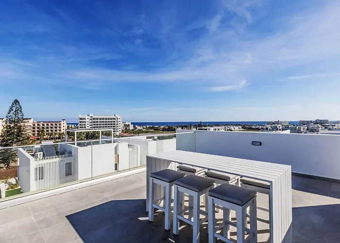 Aqua Pearl Aq18 Mit Poolheizung By Interhome *